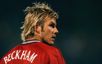 熊猫体育独家-吉尔罗尔德更衣室庆祝夺冠